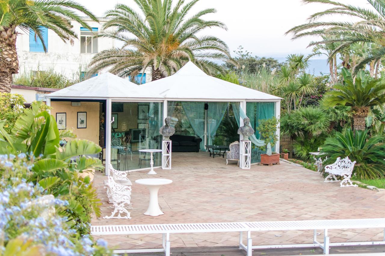 Bed and Breakfast I Giardini Di Giano Торре-Фаро Экстерьер фото