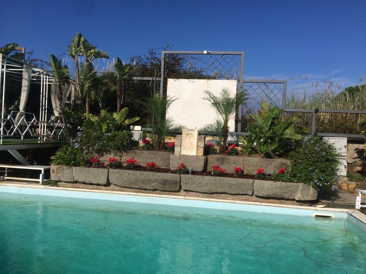 Bed and Breakfast I Giardini Di Giano Торре-Фаро Экстерьер фото